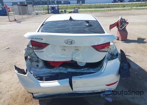 2016 Hyundai Elantra Se из США, поврежденный, VIN 5NPDH4AE5GH720127